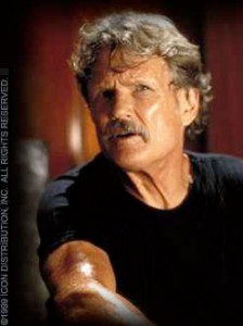 Kris Kristofferson nel film 'Payback'