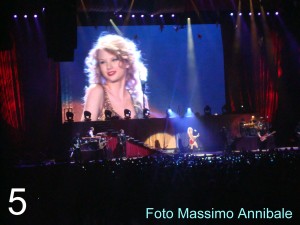 Taylor Swift - 15.3.2011, Assago (MI)